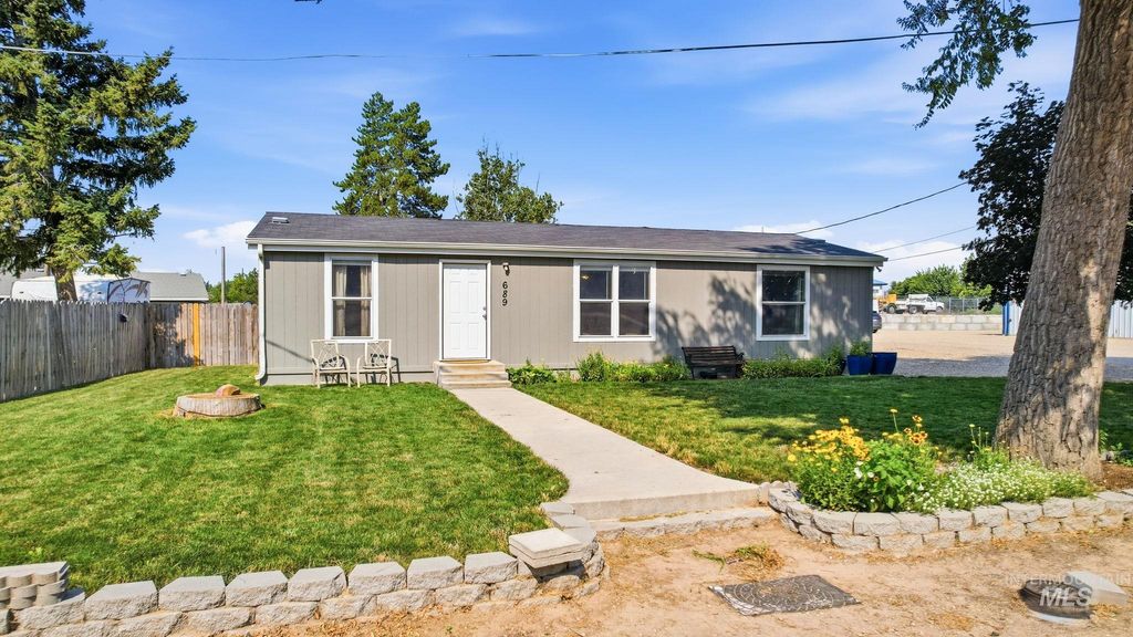 689 Notus Rd, Notus, ID 83656 photo 1