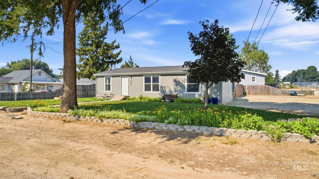 689 Notus Rd, Notus, ID 83656 photo 2