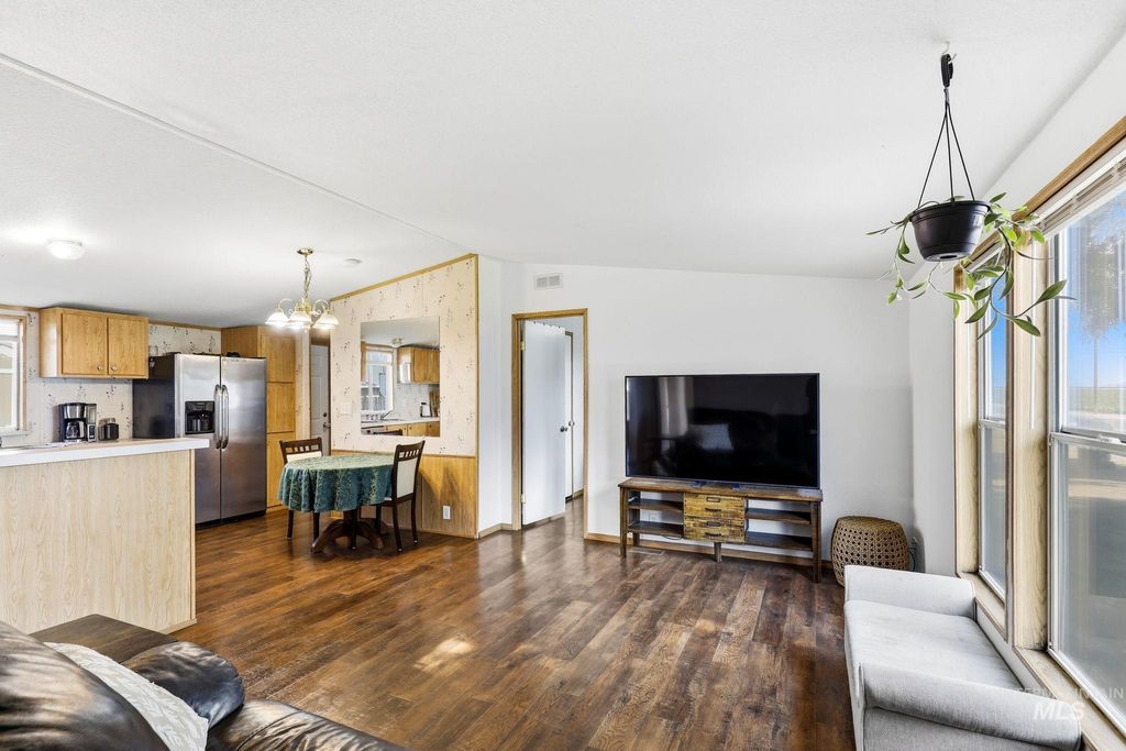 689 Notus Rd, Notus, ID 83656 photo 3