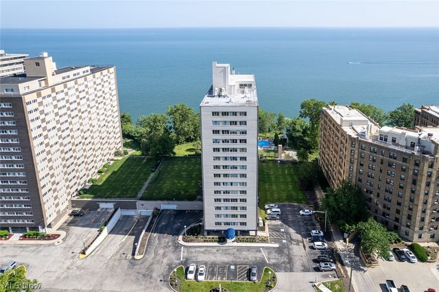 12520 Edgewater Drive 1609, Lakewood, OH 44107