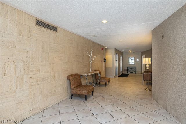 12520 Edgewater Drive 1609, Lakewood, OH 44107