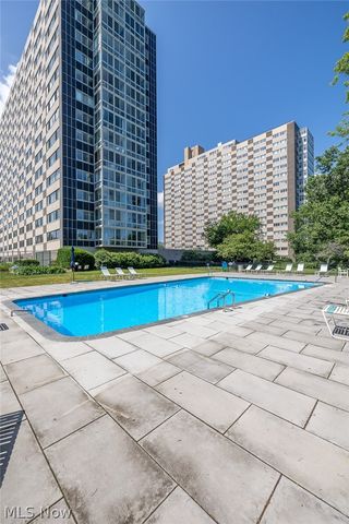 12520 Edgewater Drive 1609, Lakewood, OH 44107