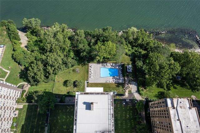 12520 Edgewater Drive 1609, Lakewood, OH 44107