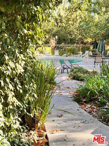 7120 Carlson Circle 285, Canoga Park, CA 91303