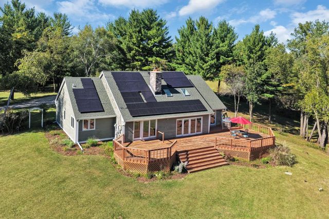 N8640 Stringers Bridge ROAD, East Troy, WI 53120