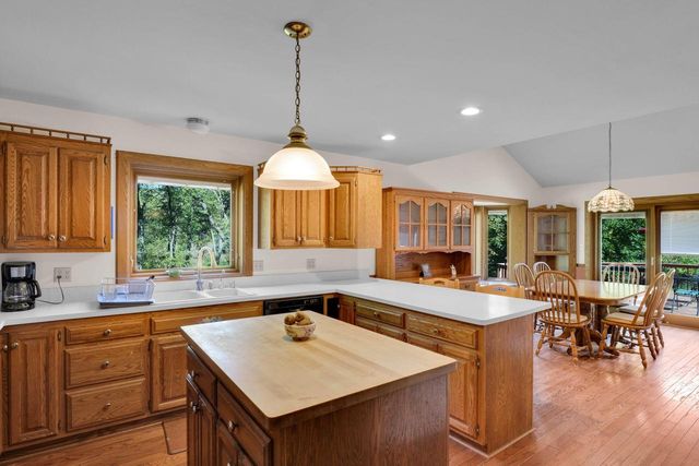 N8640 Stringers Bridge ROAD, East Troy, WI 53120