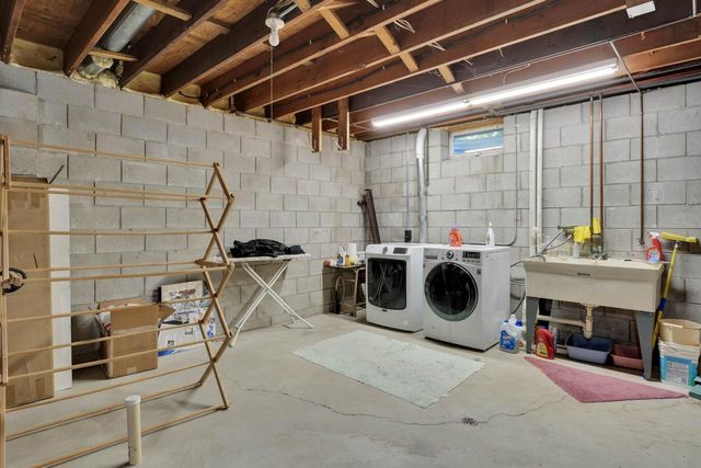 N8640 Stringers Bridge ROAD, East Troy, WI 53120