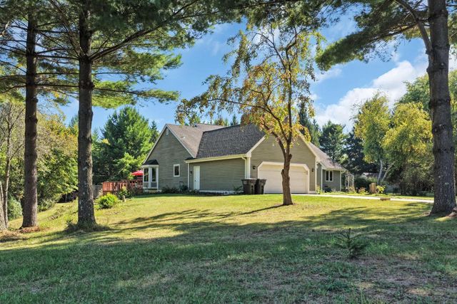 N8640 Stringers Bridge ROAD, East Troy, WI 53120