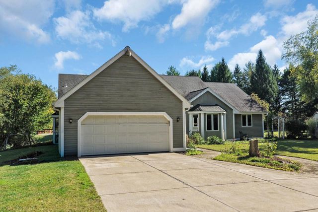 N8640 Stringers Bridge ROAD, East Troy, WI 53120