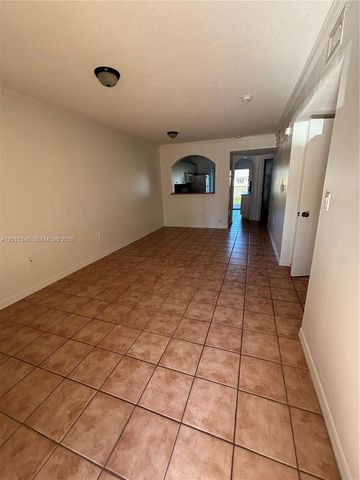 3395 NE 10th St 103, Homestead, FL 33033