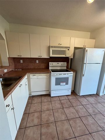 3395 NE 10th St 103, Homestead, FL 33033