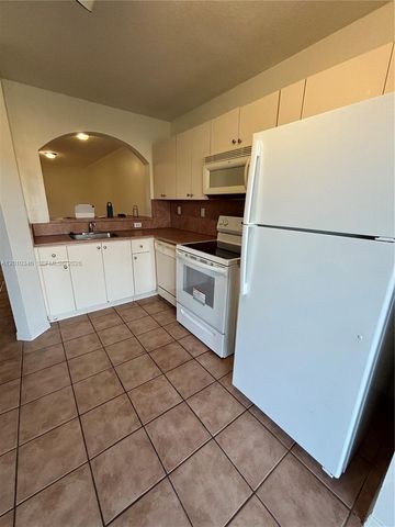 3395 NE 10th St 103, Homestead, FL 33033