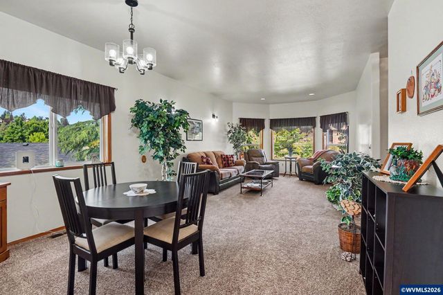 1795 Sunburst Ter NW, Salem, OR 97304