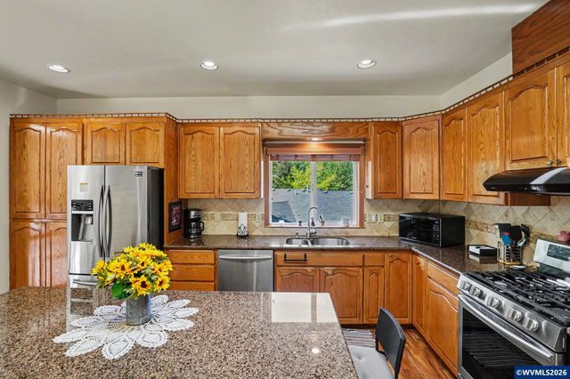 1795 Sunburst Ter NW, Salem, OR 97304