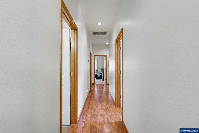 1795 Sunburst Ter NW, Salem, OR 97304