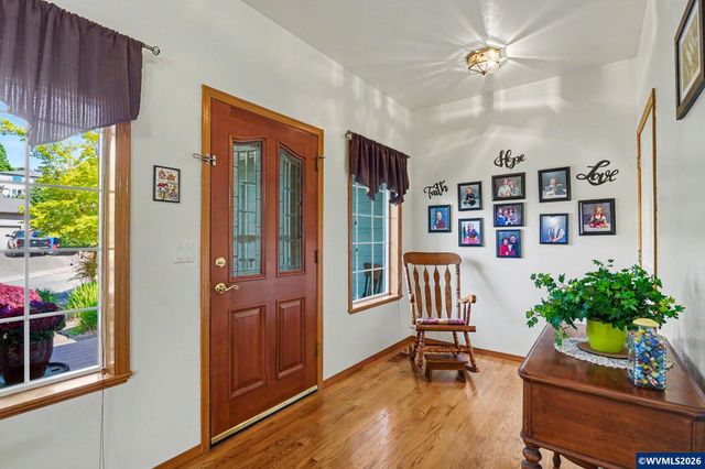 1795 Sunburst Ter NW, Salem, OR 97304