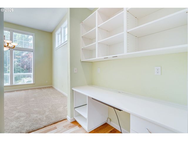15639 Nw RYEGRASS St, Portland, OR 97229