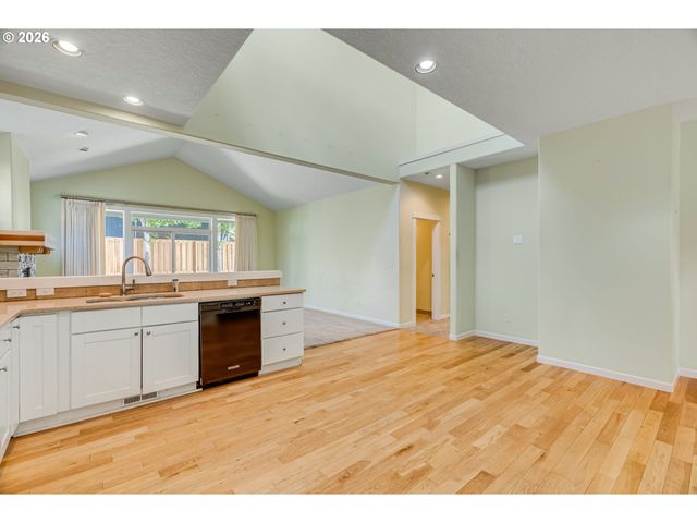 15639 Nw RYEGRASS St, Portland, OR 97229