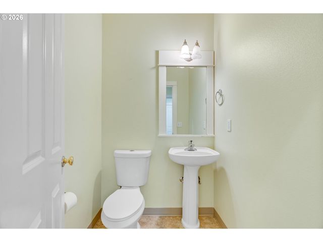 15639 Nw RYEGRASS St, Portland, OR 97229