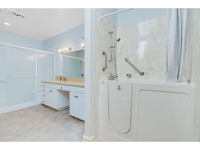 15639 Nw RYEGRASS St, Portland, OR 97229