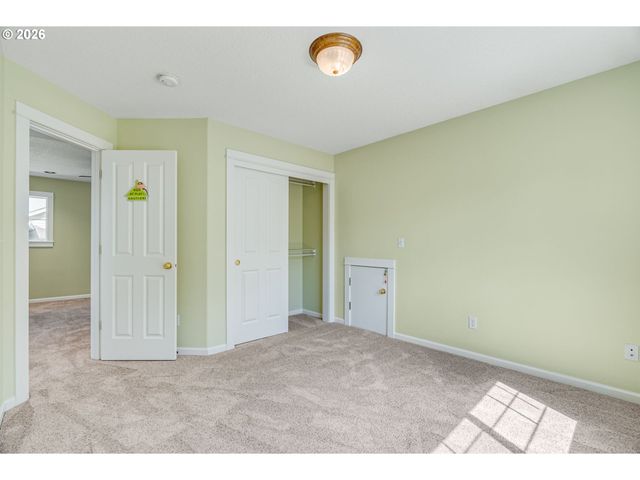 15639 Nw RYEGRASS St, Portland, OR 97229