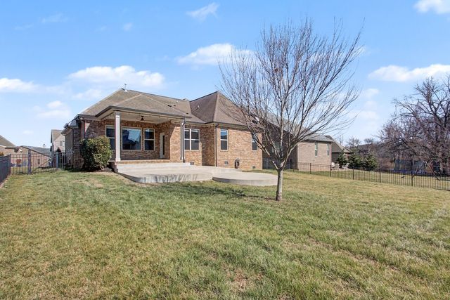 2805 Chatham Place Ct, Thompsons Station, TN 37179