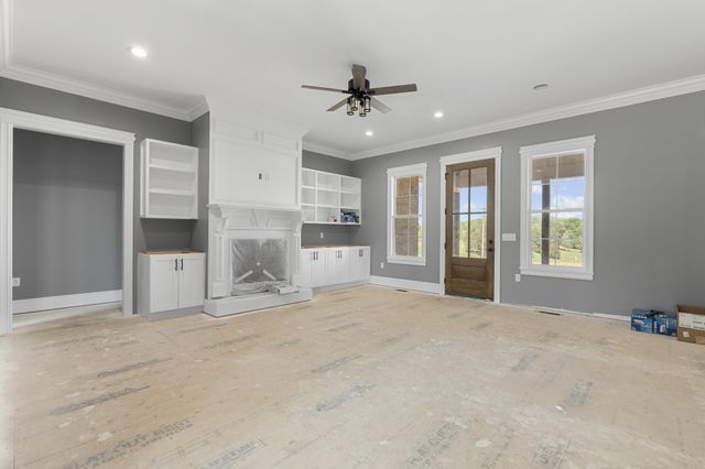 2981 Cane Creek Rd, Cookeville, TN 38506