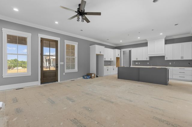 2981 Cane Creek Rd, Cookeville, TN 38506