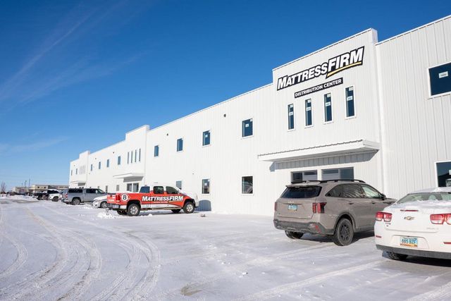 1310 55th Street NE, Fargo, ND 58102