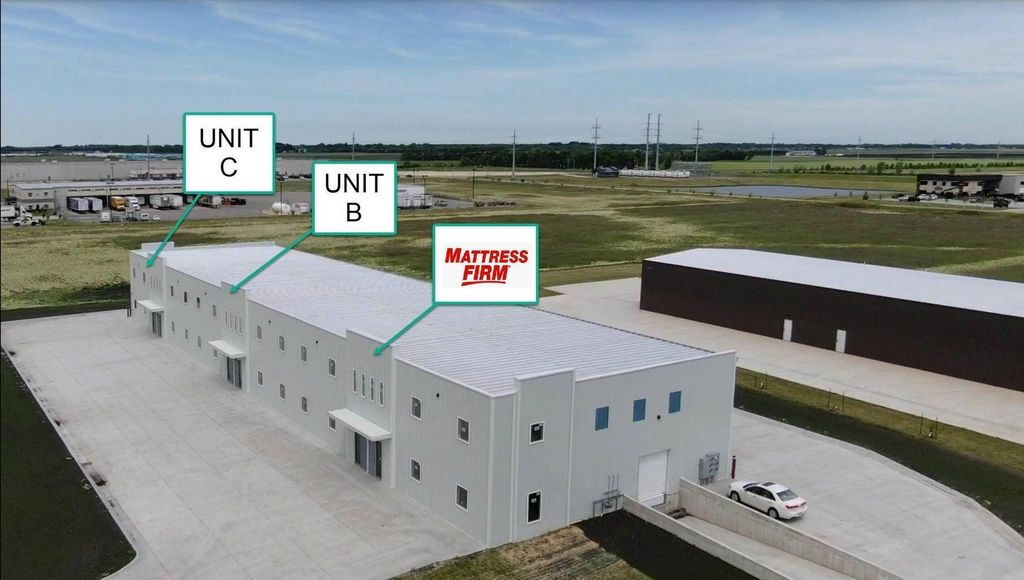 1310 55th Street NE, Fargo, ND 58102