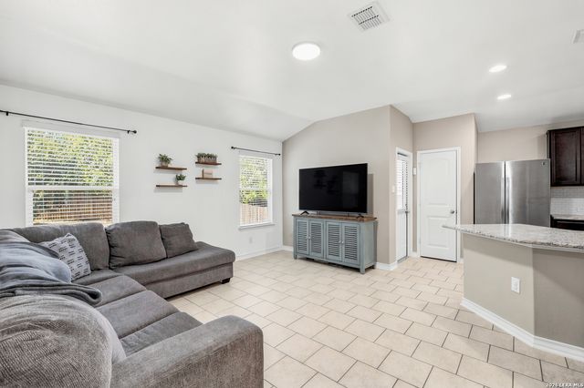 12014 SAPPHIRE RIV, San Antonio, TX 78245