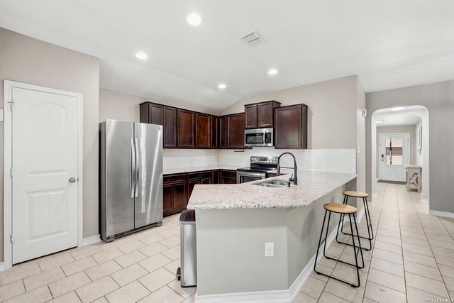 12014 SAPPHIRE RIV, San Antonio, TX 78245