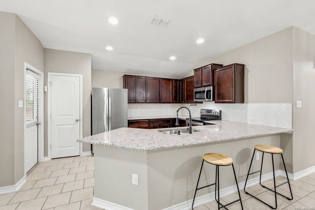 12014 SAPPHIRE RIV, San Antonio, TX 78245