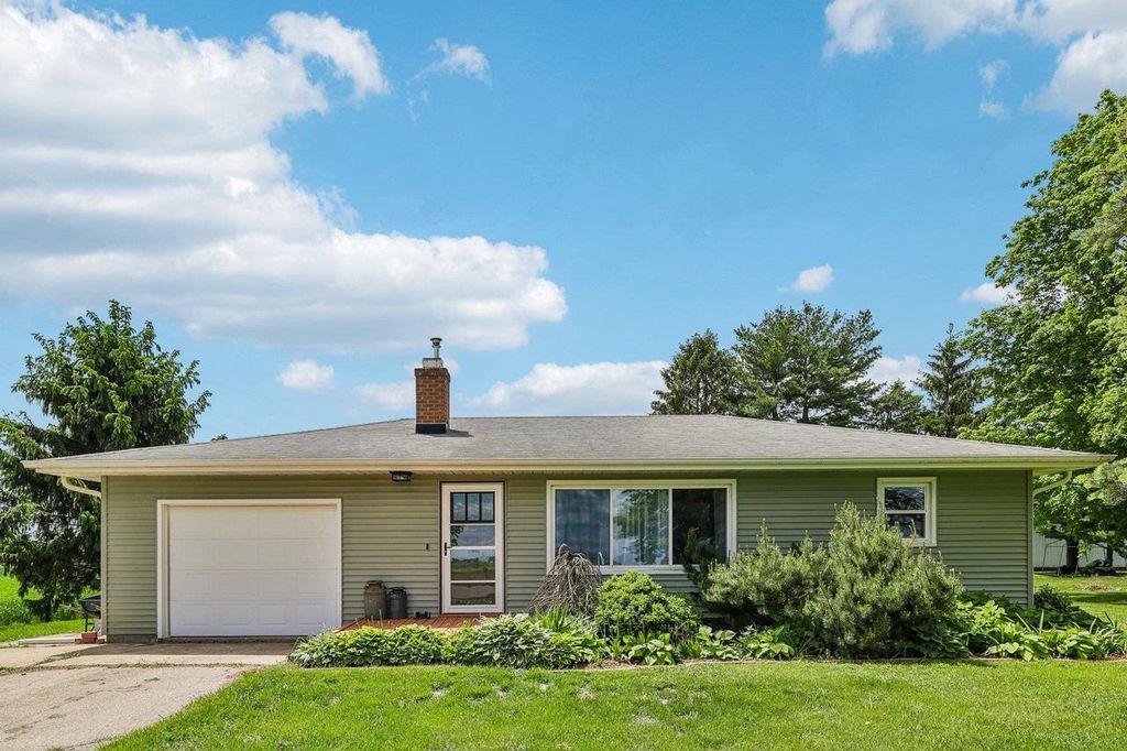 N5899 Highway 89, Lake Mills, WI 53551