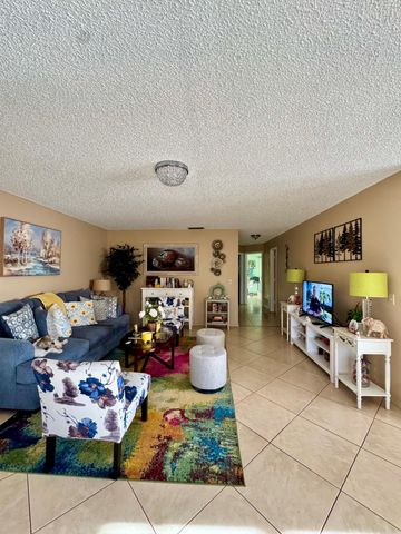 12 Lake Vista Trl Apt 201, Port St Lucie, FL 34952