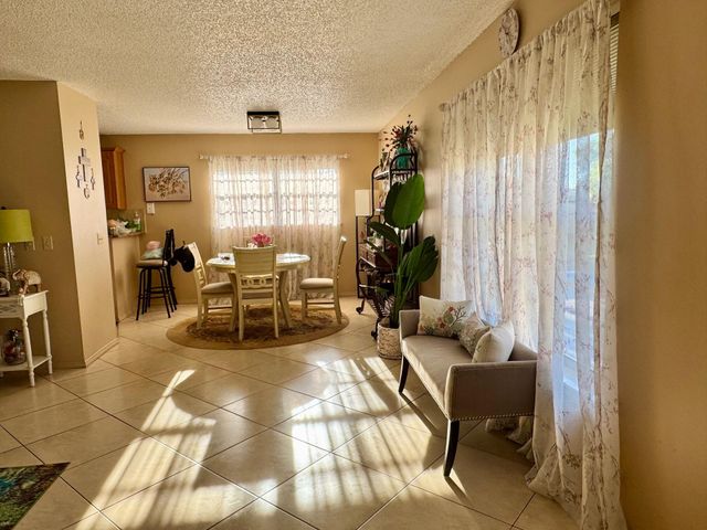 12 Lake Vista Trl Apt 201, Port St Lucie, FL 34952