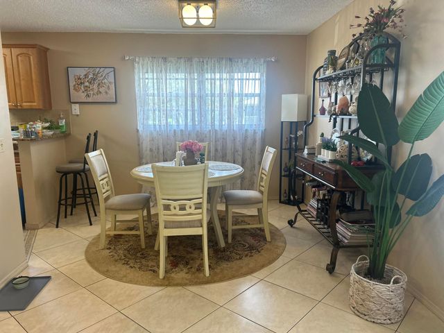 12 Lake Vista Trl Apt 201, Port St Lucie, FL 34952