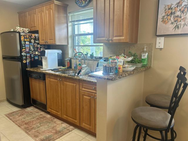 12 Lake Vista Trl Apt 201, Port St Lucie, FL 34952