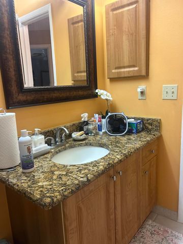 12 Lake Vista Trl Apt 201, Port St Lucie, FL 34952