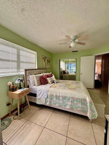 12 Lake Vista Trl Apt 201, Port St Lucie, FL 34952