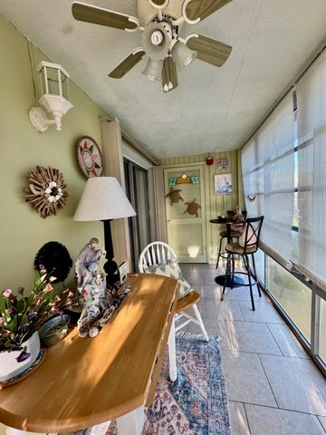 12 Lake Vista Trl Apt 201, Port St Lucie, FL 34952