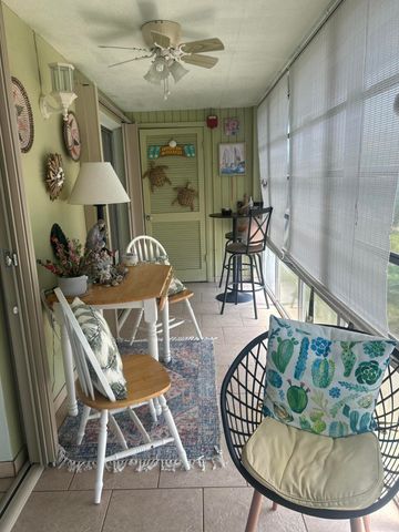 12 Lake Vista Trl Apt 201, Port St Lucie, FL 34952