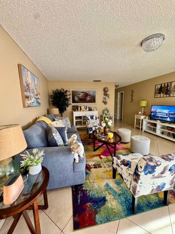 12 Lake Vista Trl Apt 201, Port St Lucie, FL 34952