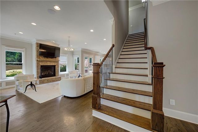 940 Lake Charles Drive, Roswell, GA 30075