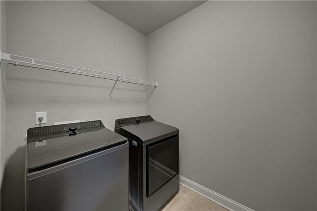 940 Lake Charles Drive, Roswell, GA 30075