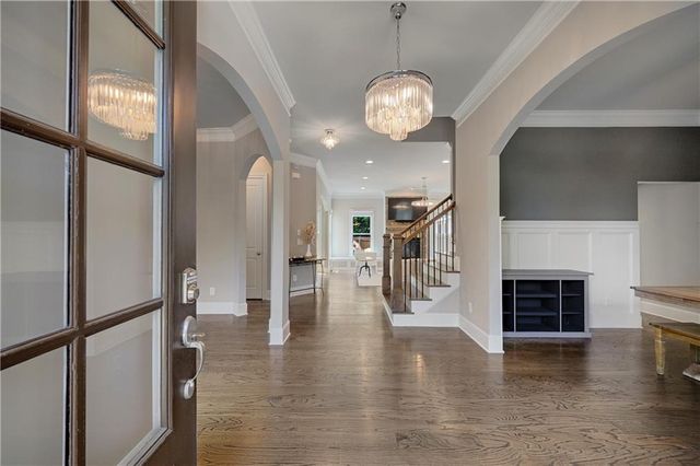 940 Lake Charles Drive, Roswell, GA 30075
