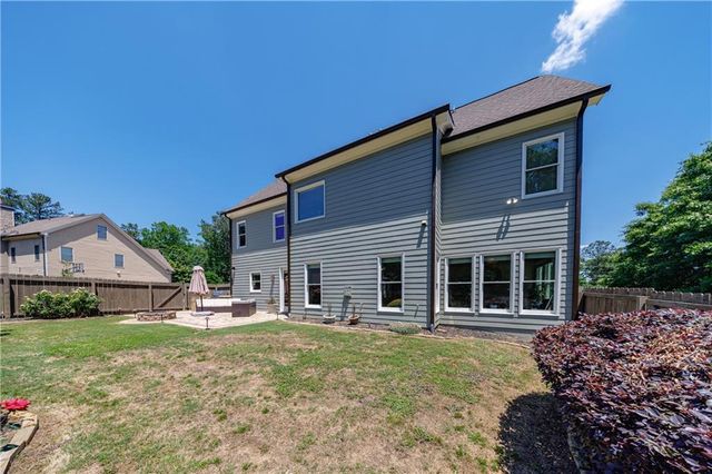940 Lake Charles Drive, Roswell, GA 30075