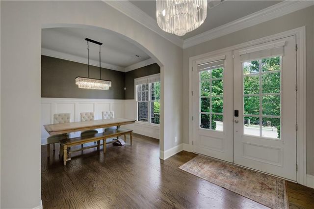 940 Lake Charles Drive, Roswell, GA 30075