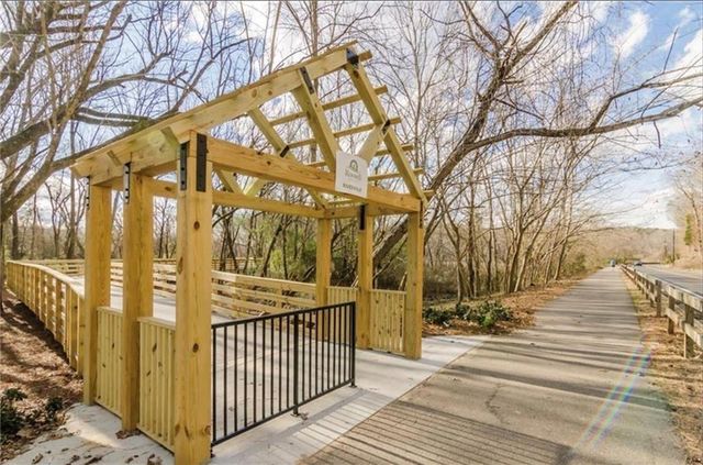 940 Lake Charles Drive, Roswell, GA 30075