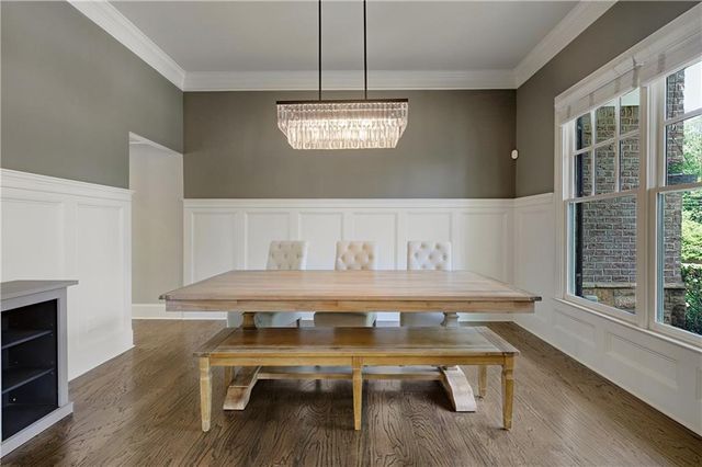 940 Lake Charles Drive, Roswell, GA 30075